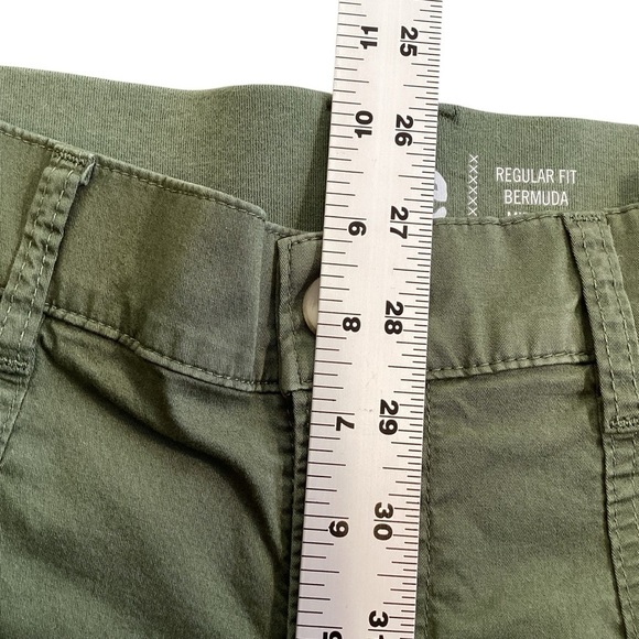 Lee Regular Fit Midrise Bermuda Shorts Olive Green Elastic Waist Women's Size 6 - Picture 5 of 8